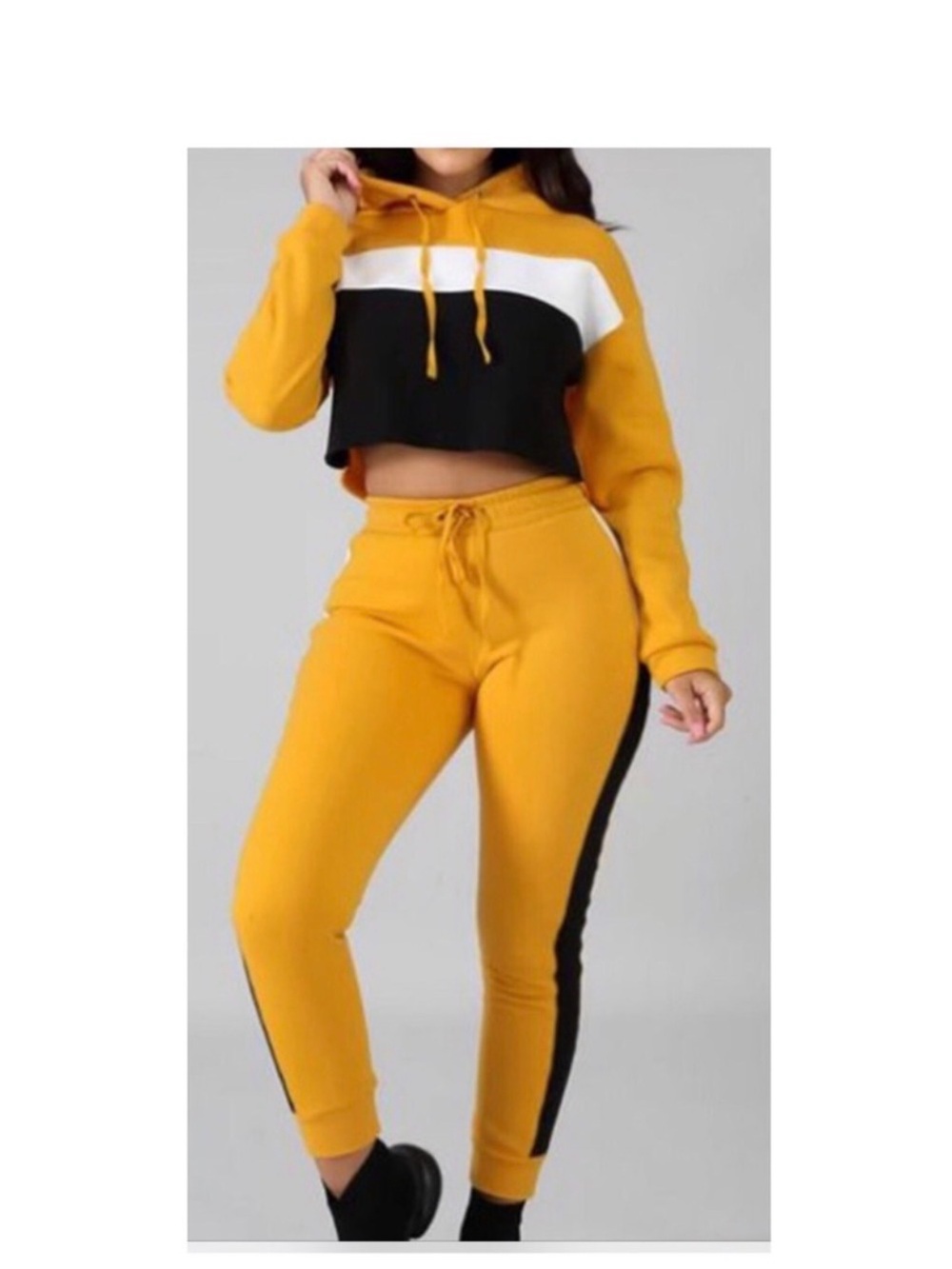 ❄️Hooded Jogger Set.